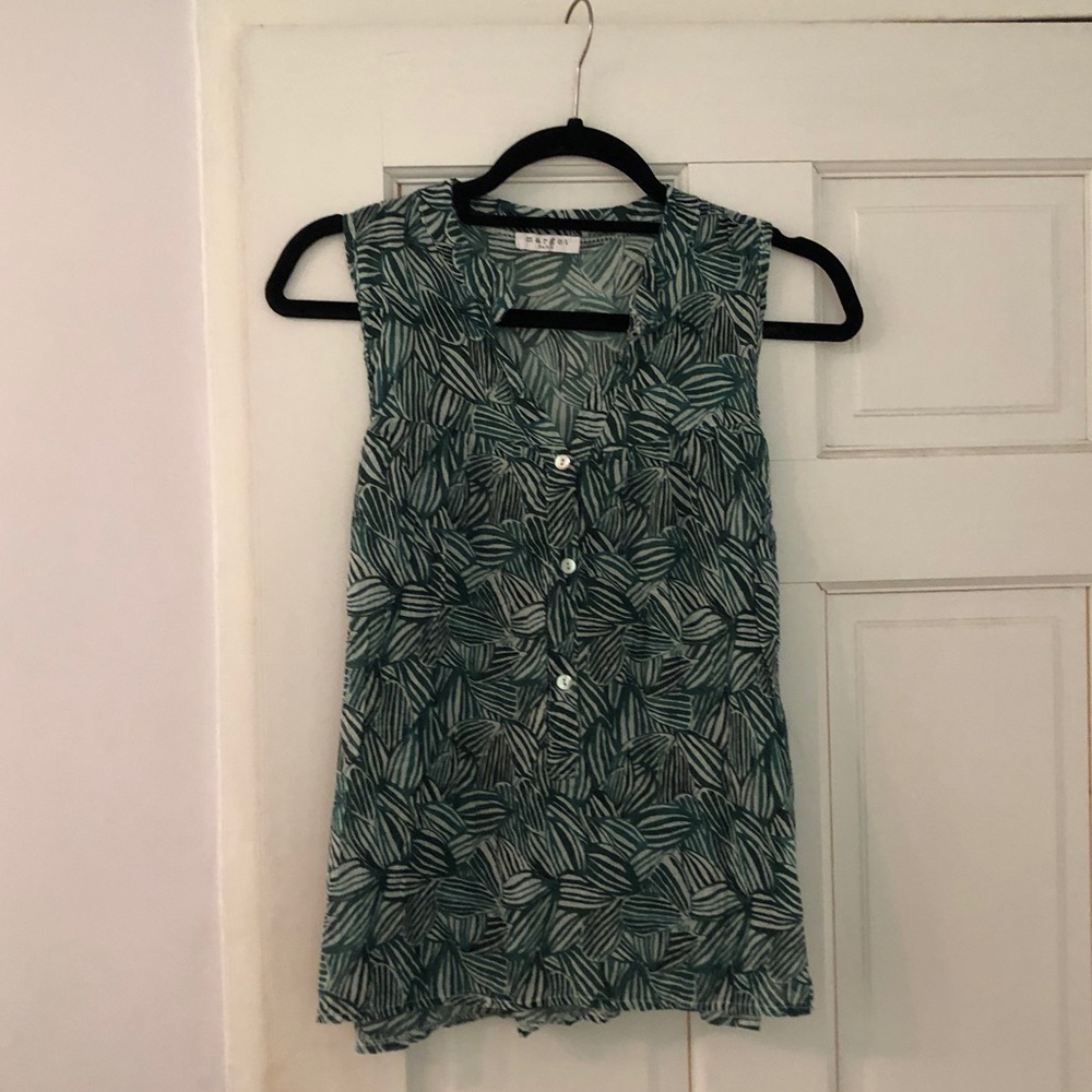 Pretty tropical printed tank top blouse
